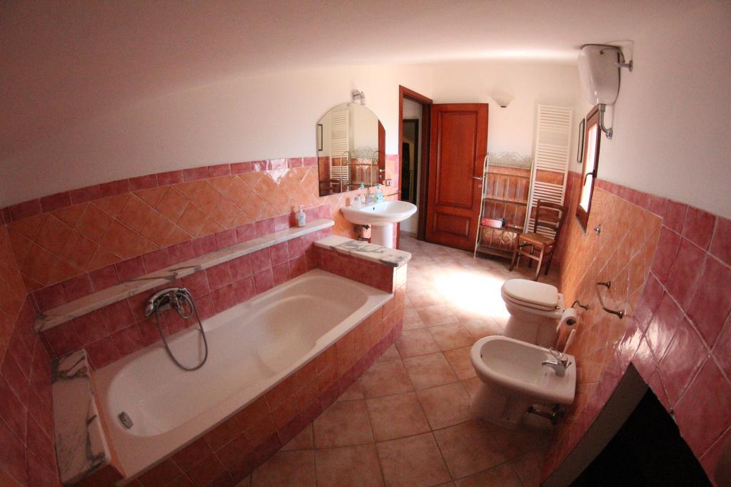 Nora Guesthouse Rooms And Villas Pula Kamer foto